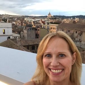 Meet your Posher, Deidre